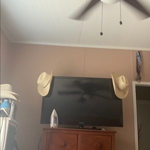 Meet your Posher, Raul